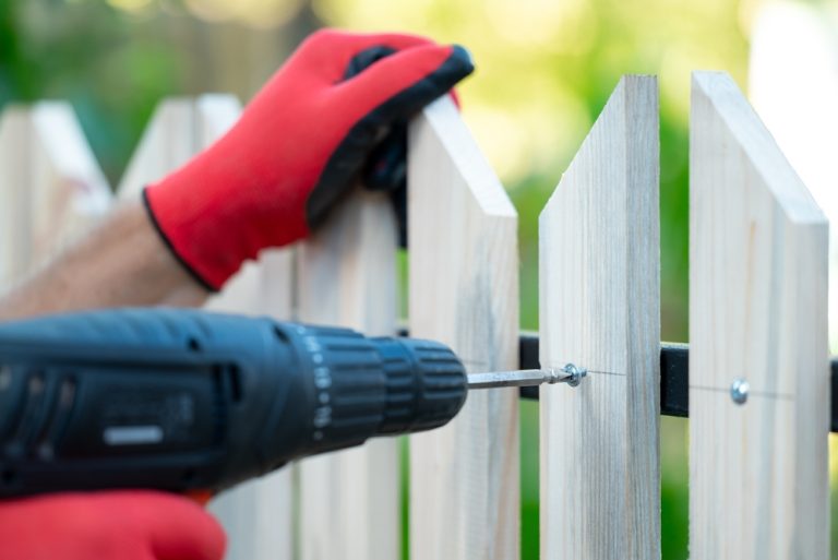 Can Your Fence Survive Hurricane Winds Signs It Needs Repair - handyman in new orleans - one man and a tool box