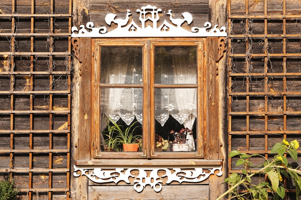 Can Old Wooden Windows Be Repaired Instead of Replaced - window repair in new orleans - one man and a tool box